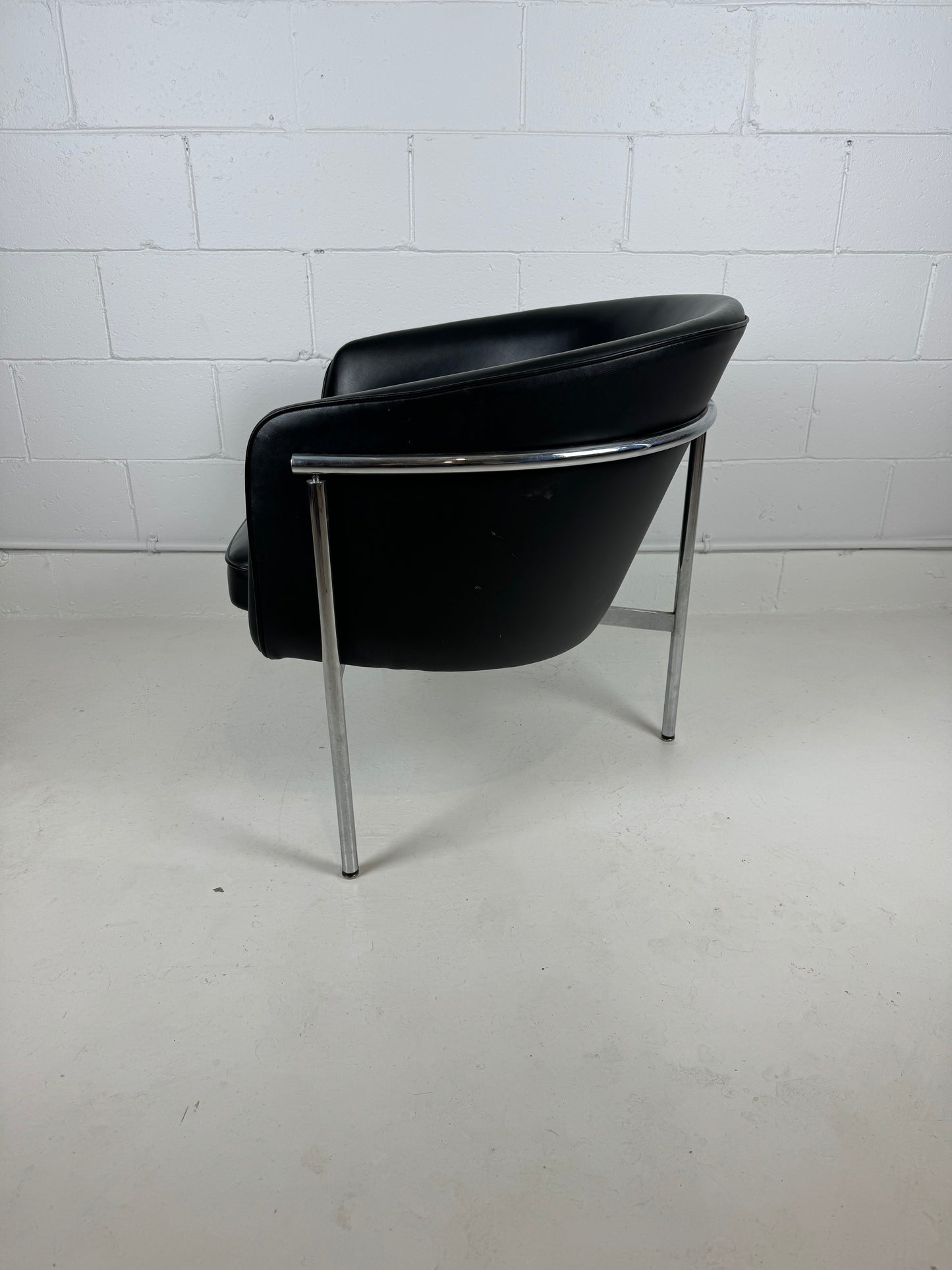 Court Noxon Tripod Tub Chair for Metalsmiths