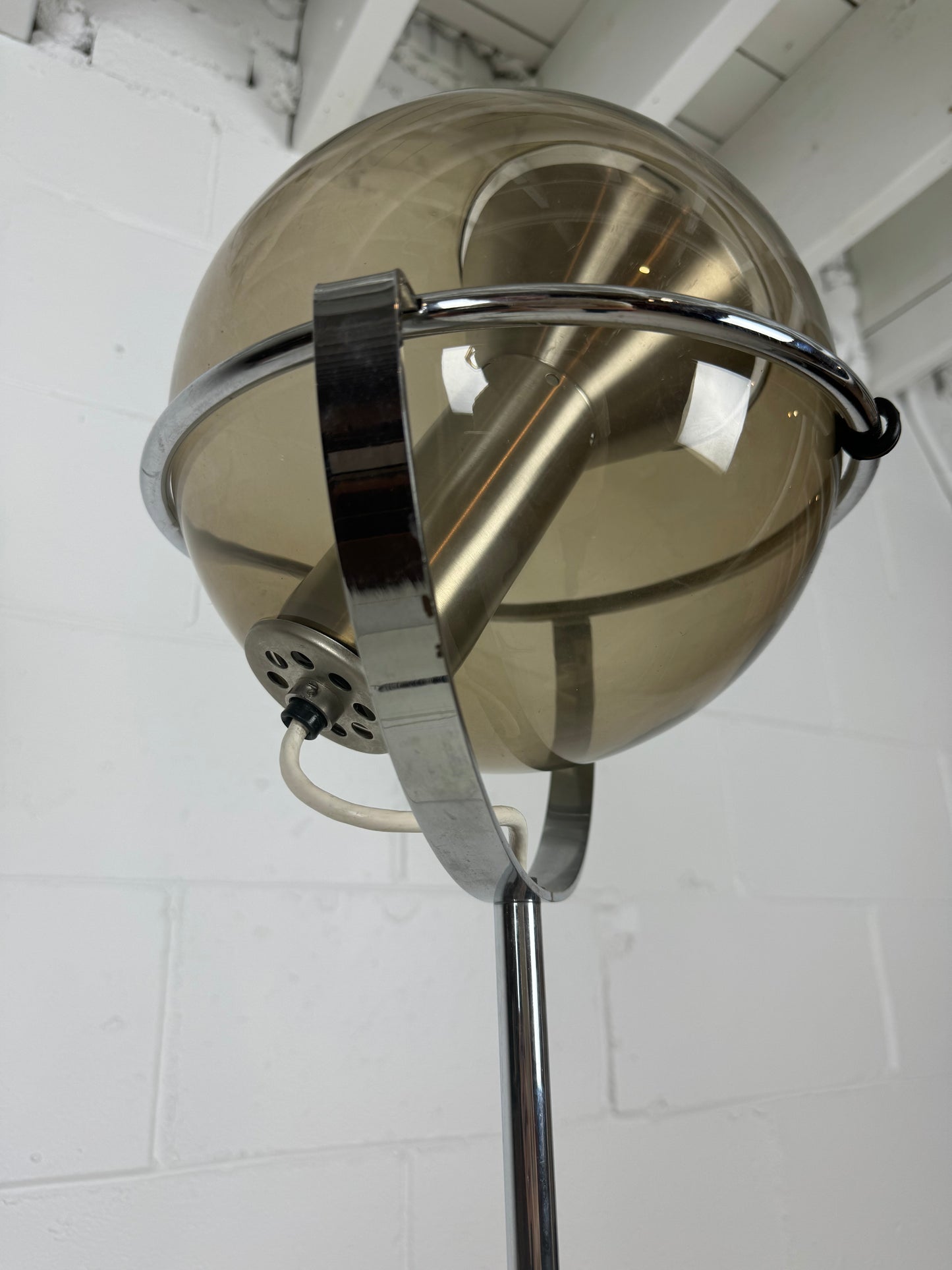Raak Globe Floor Lamp by Frank Ligtelijn
