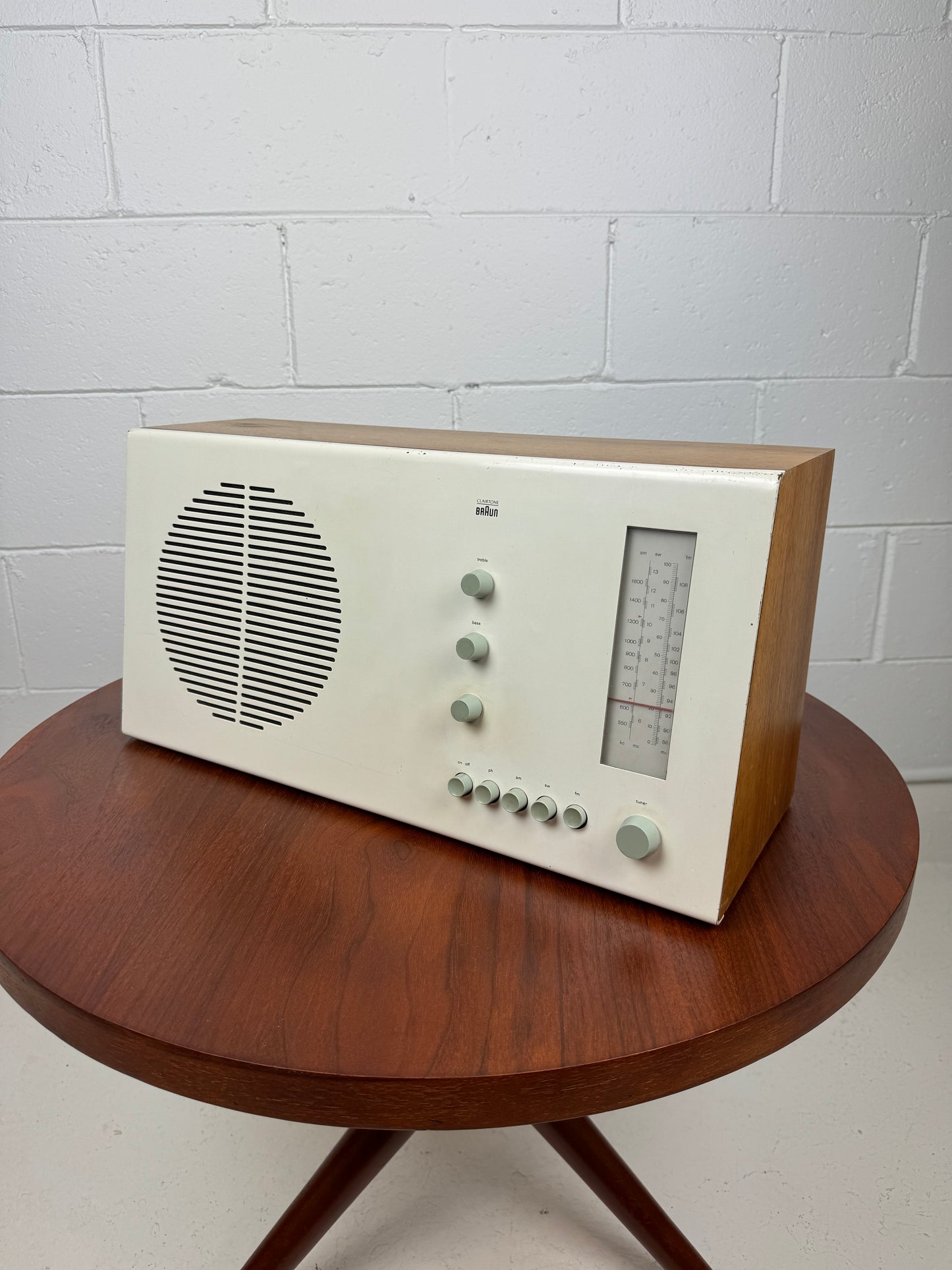 Vintage Braun Clairtone RT 20C Radio