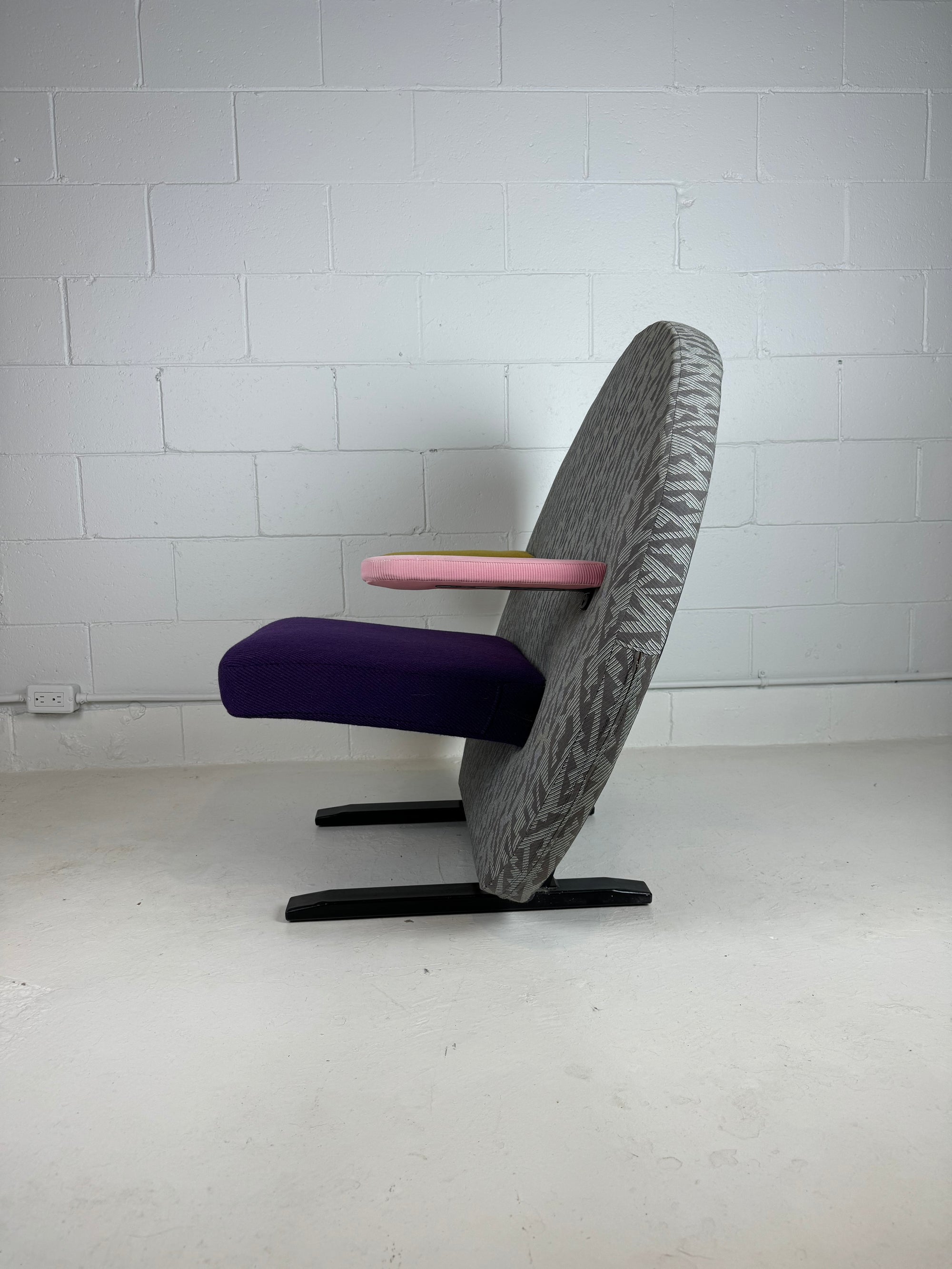 Stefan Siwinski 90's Prototype Chair Round Memphis Style