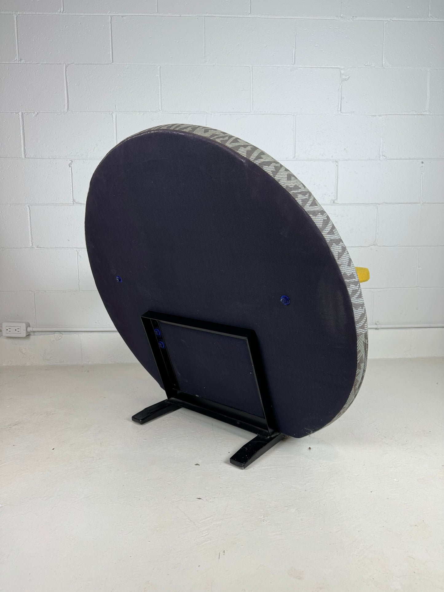 Stefan Siwinski 90's Prototype Chair Round Memphis Style