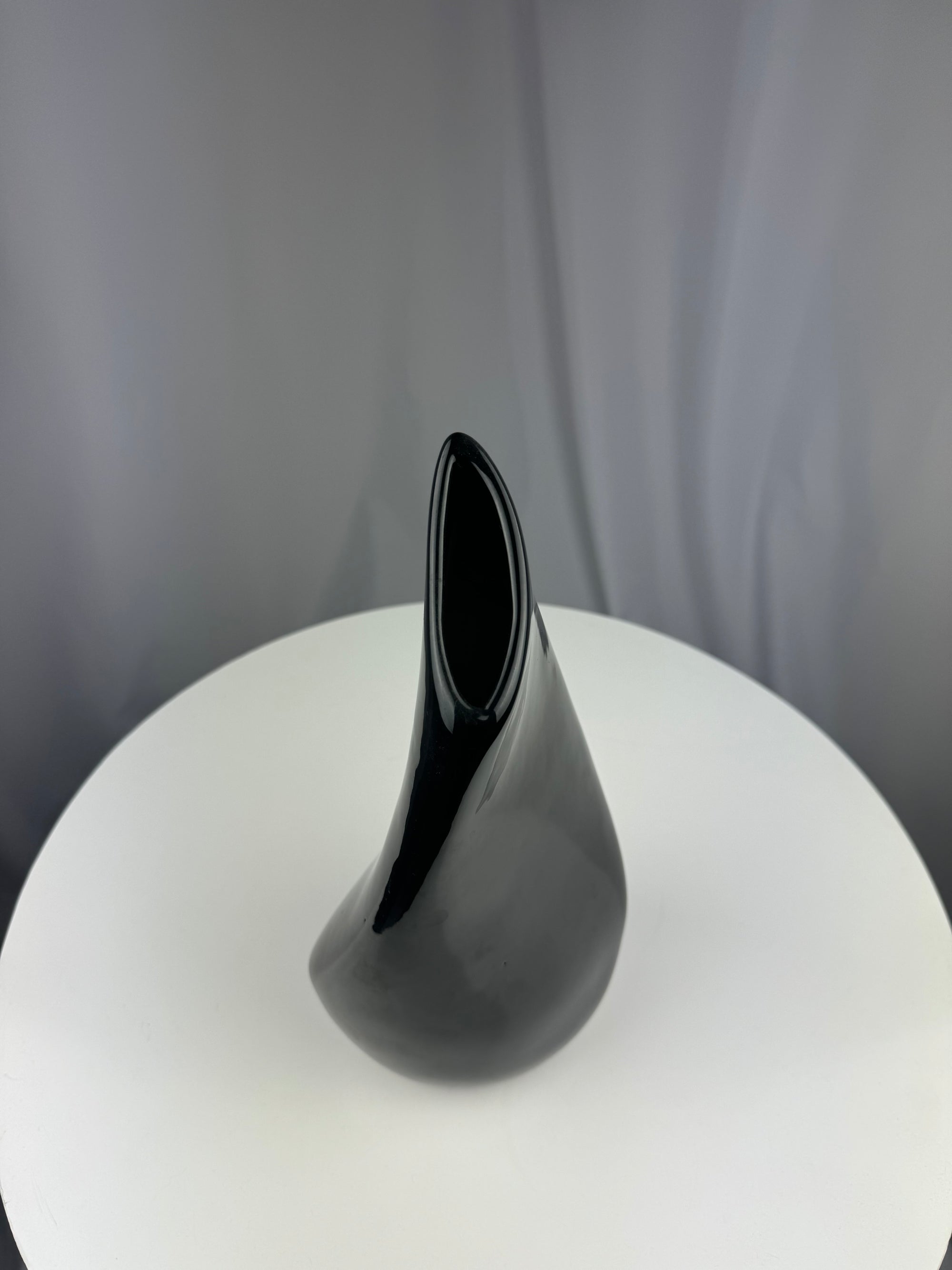 Black Wavy Vase