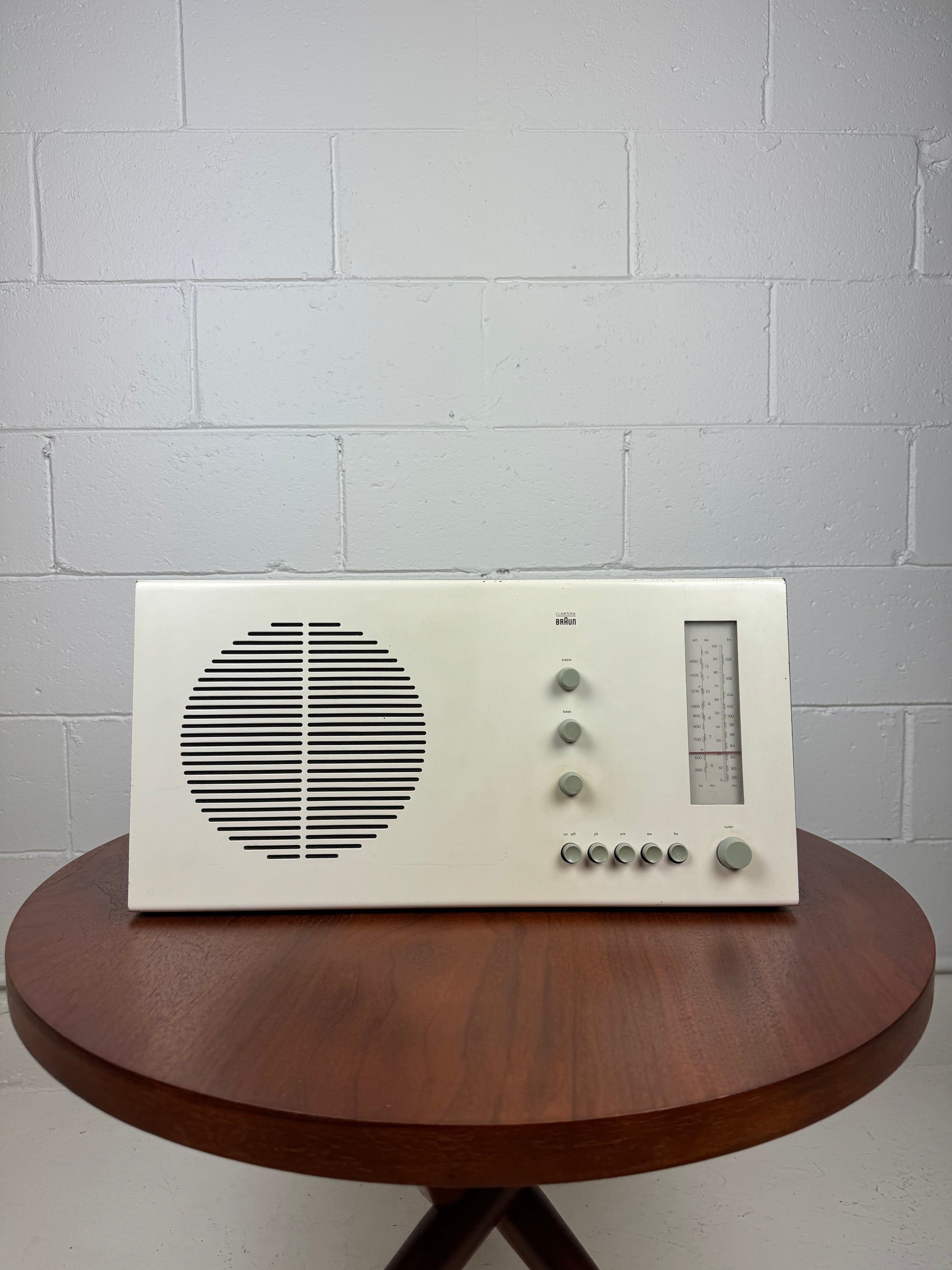 Vintage Braun Clairtone RT 20C Radio