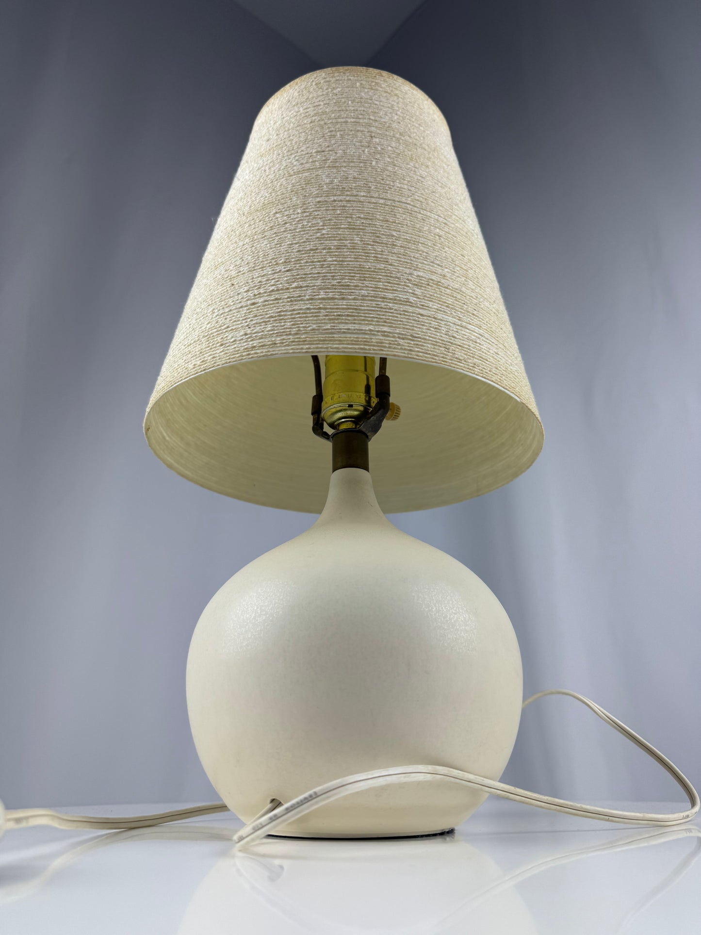 Small White Lotte Lamp