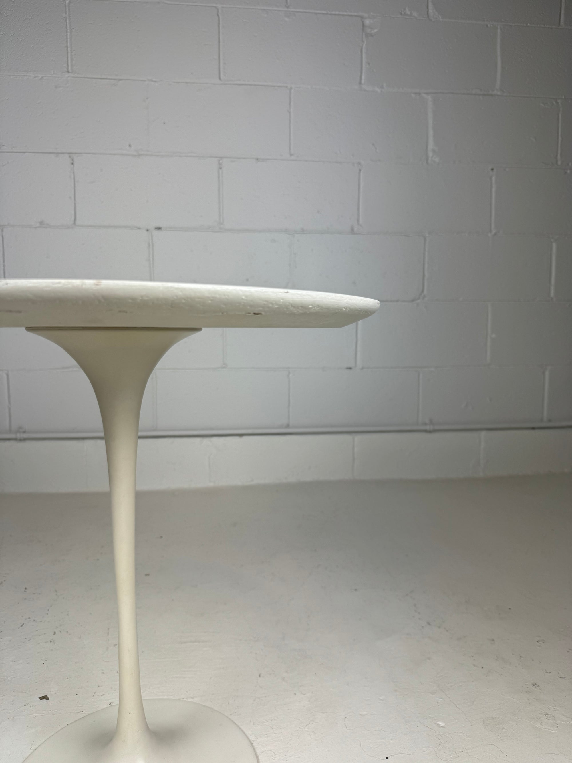 Knoll Saarinen Tulip Side Table 20" Vintage