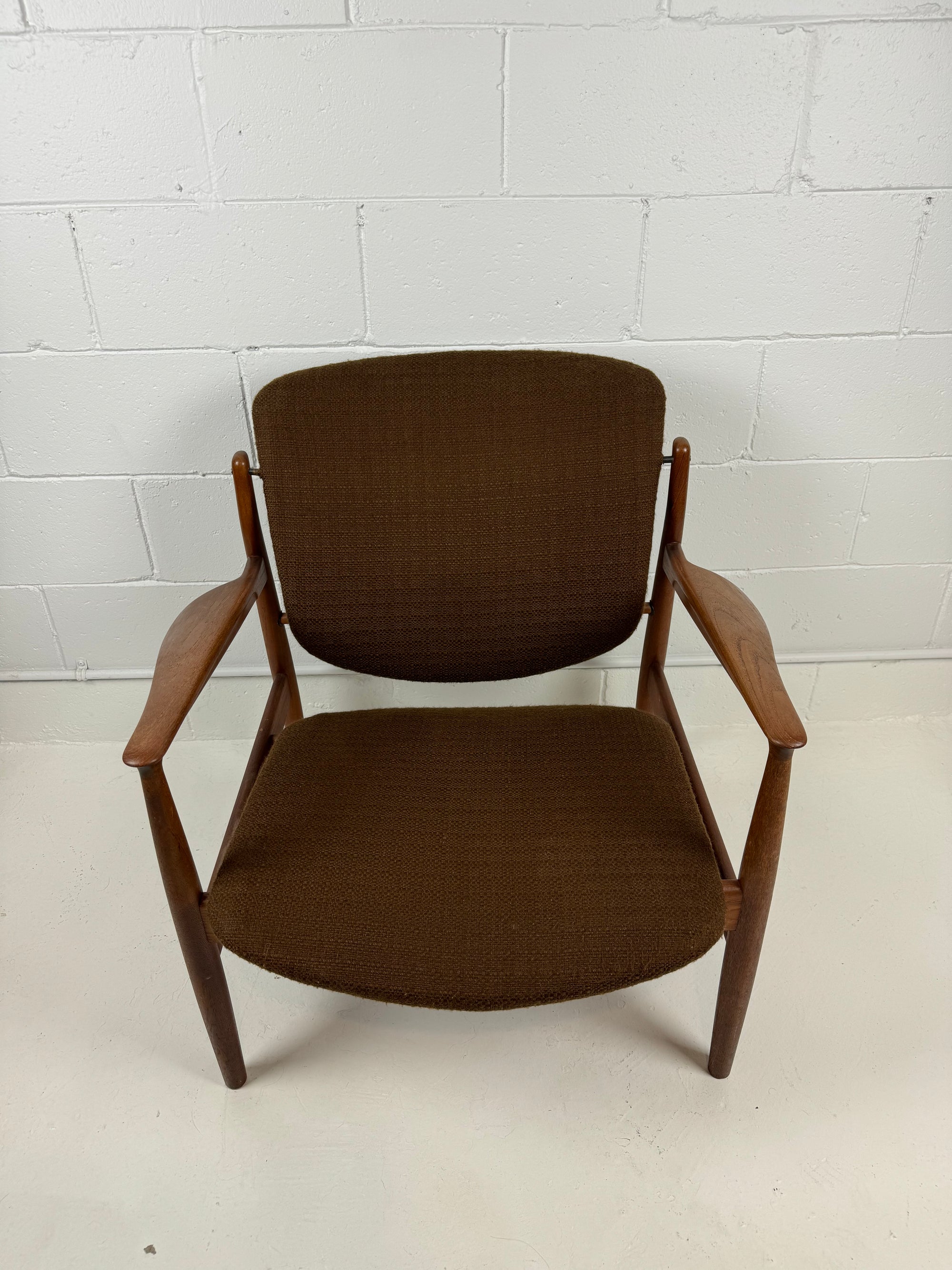 Finn Juhl FD136 Lounge Chair for France & Son, Denmark