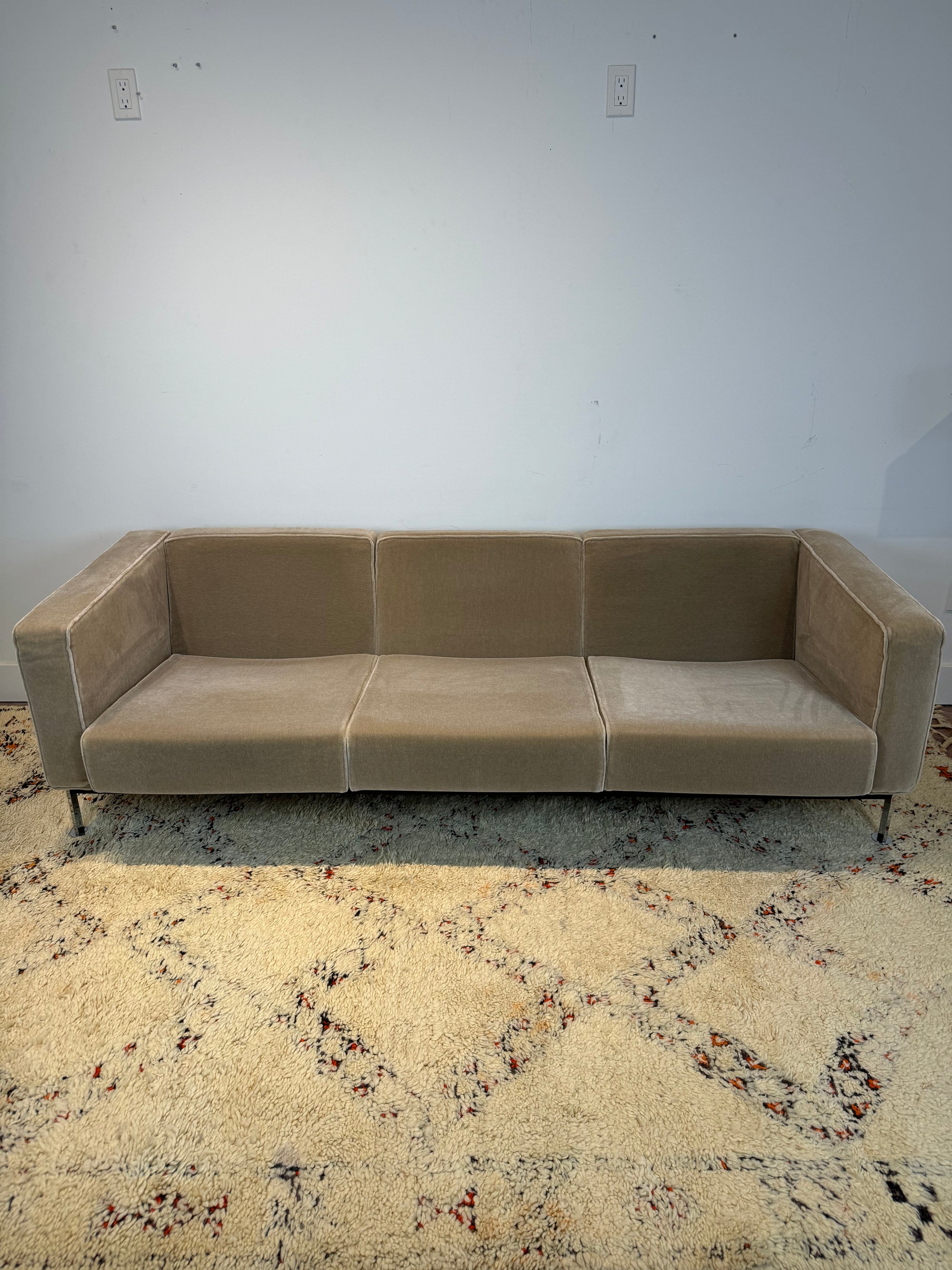 Robert Haussmann RH-302 "Lucerne" Sofa in Mohair