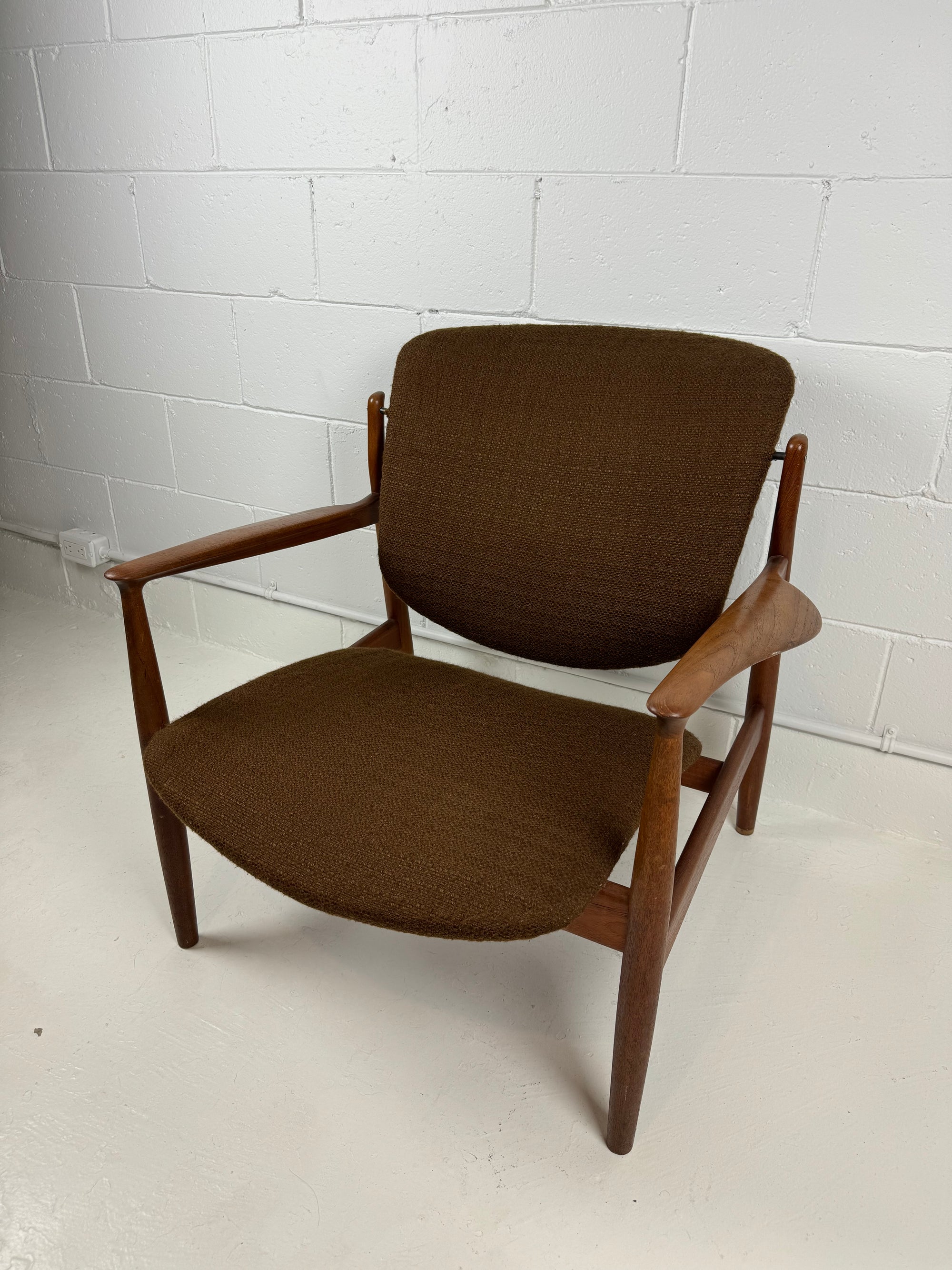 Finn Juhl FD136 Lounge Chair for France & Son, Denmark