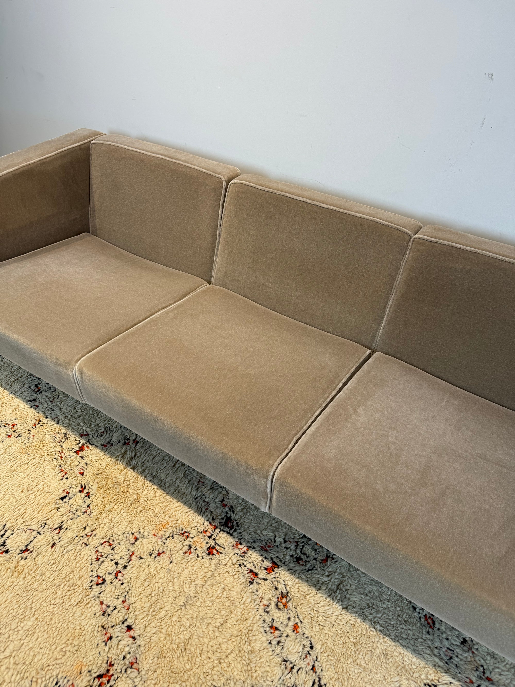 Robert Haussmann RH-302 "Lucerne" Sofa in Mohair