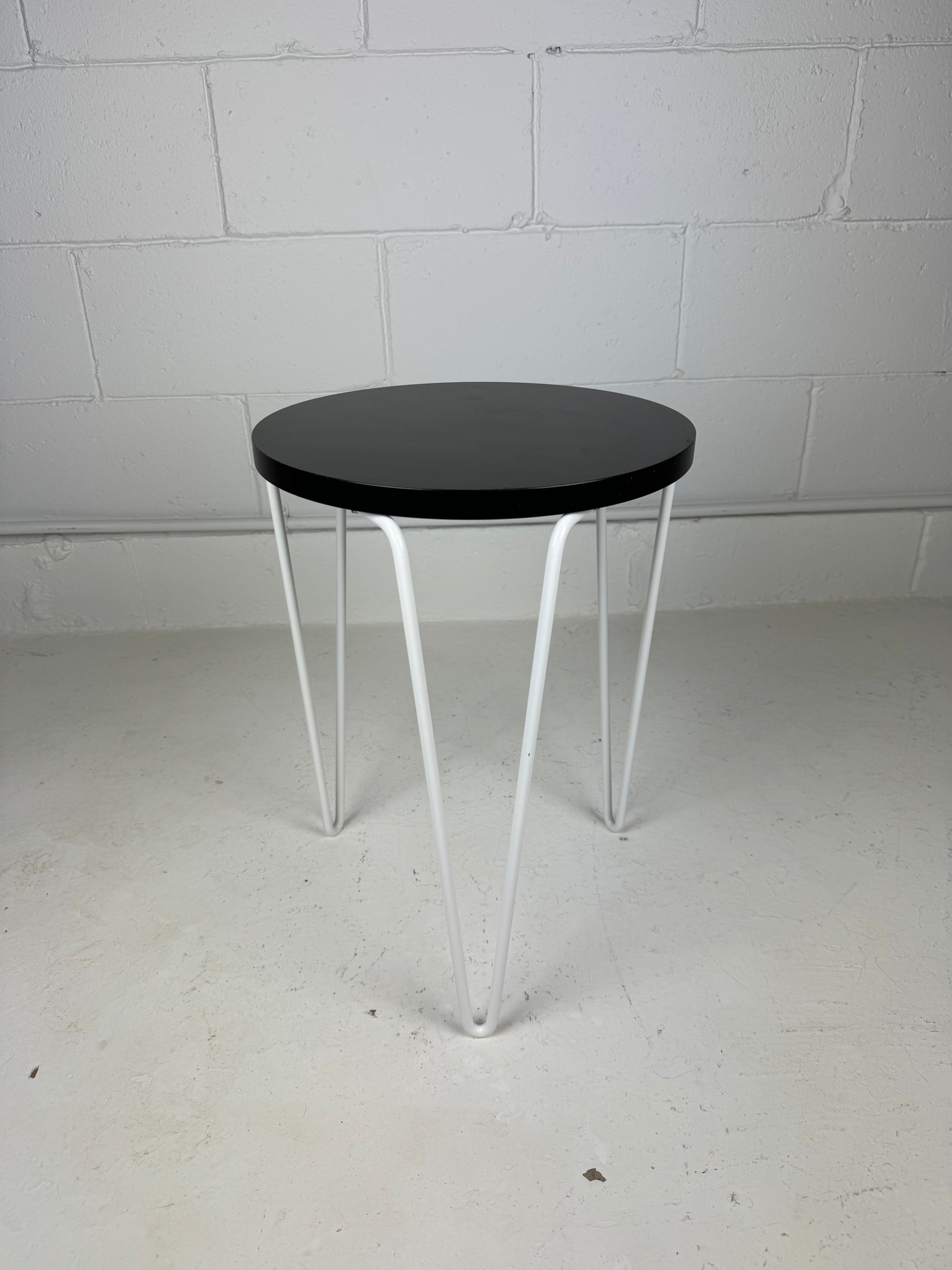 Knoll Hairpin Table / Stool