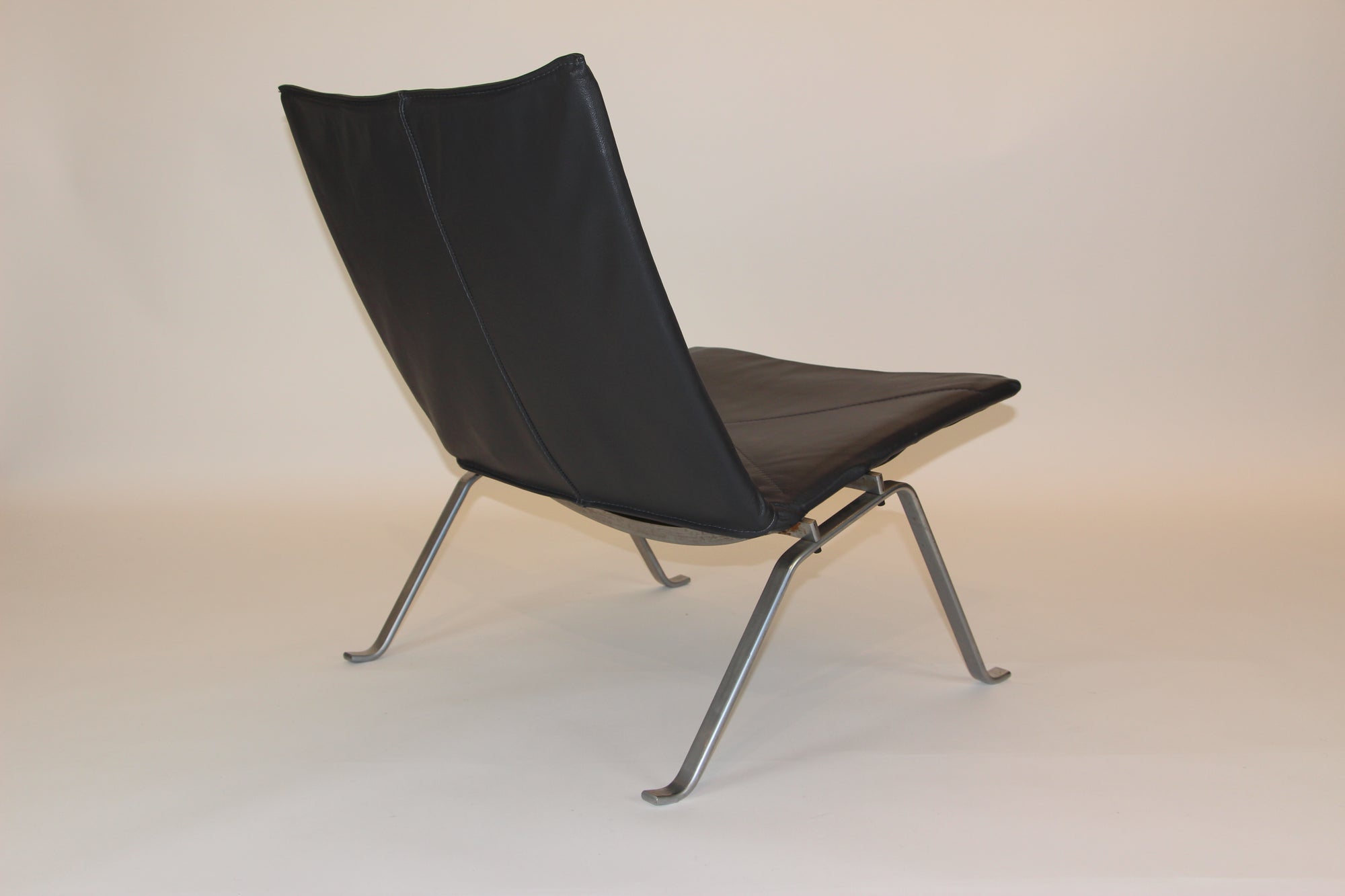 Poul Kjærholm PK22 Lounge Chair EKC Production