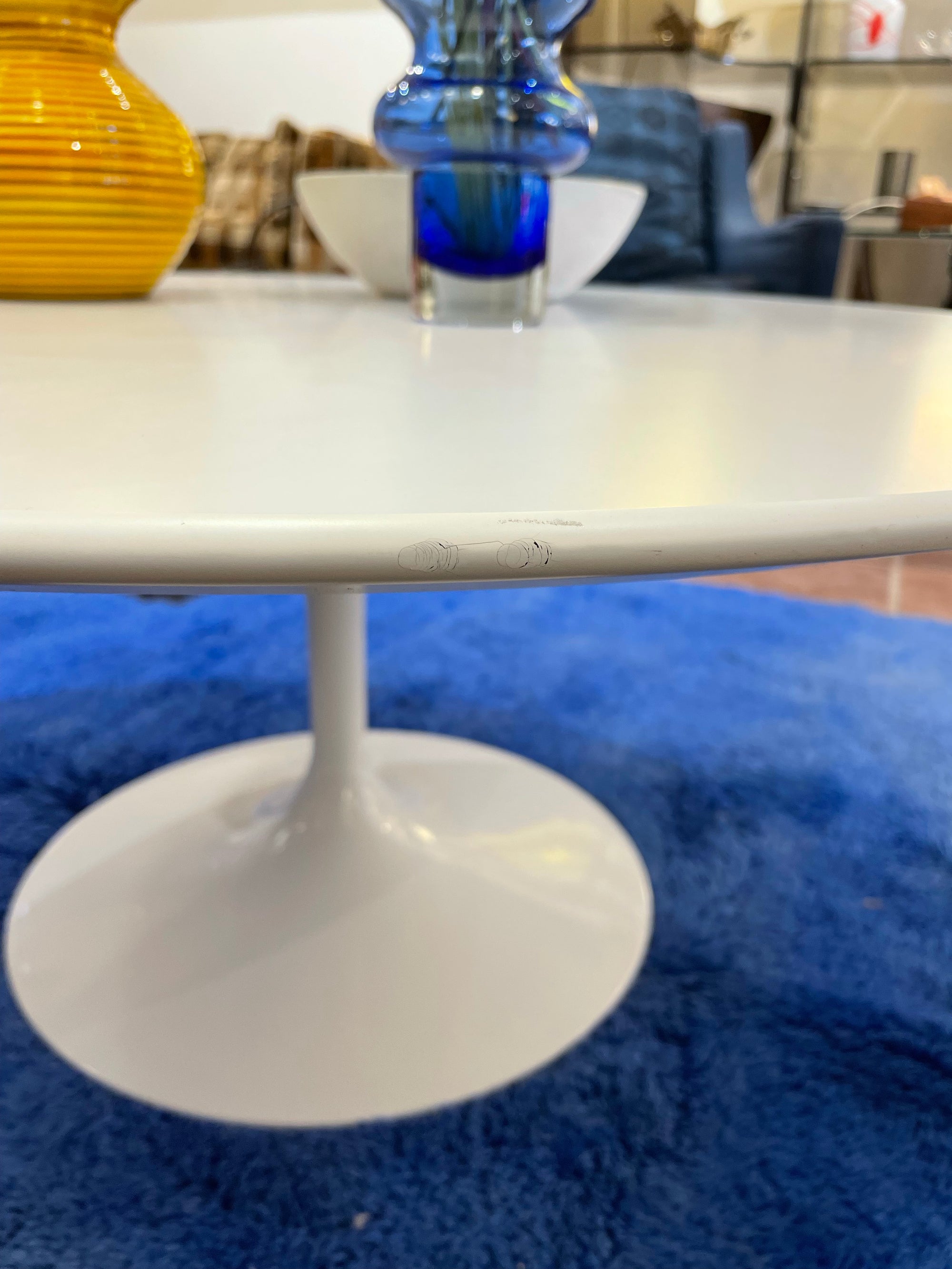 Round Saarinen Tulip Coffee Table