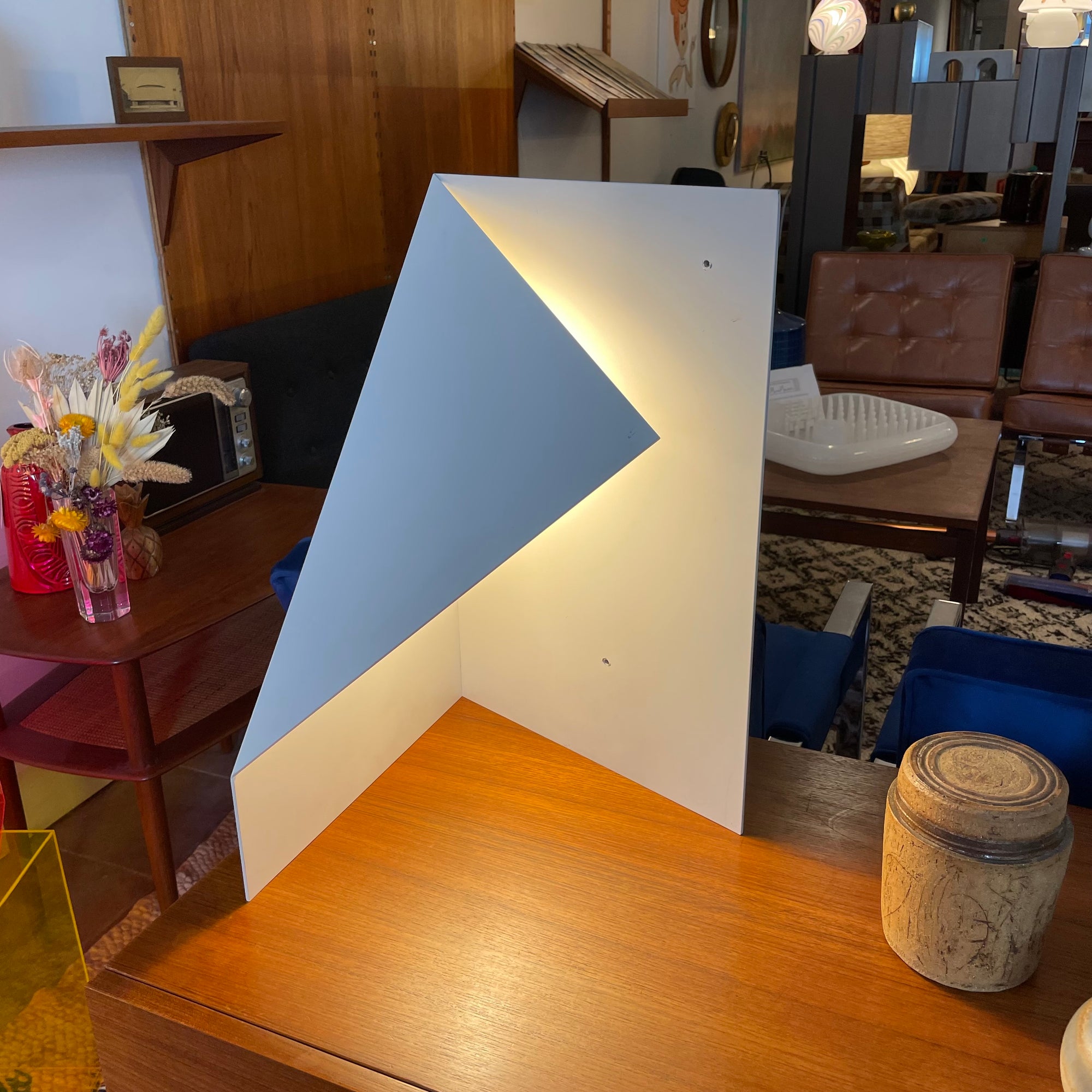 White Metal Origami Lamp