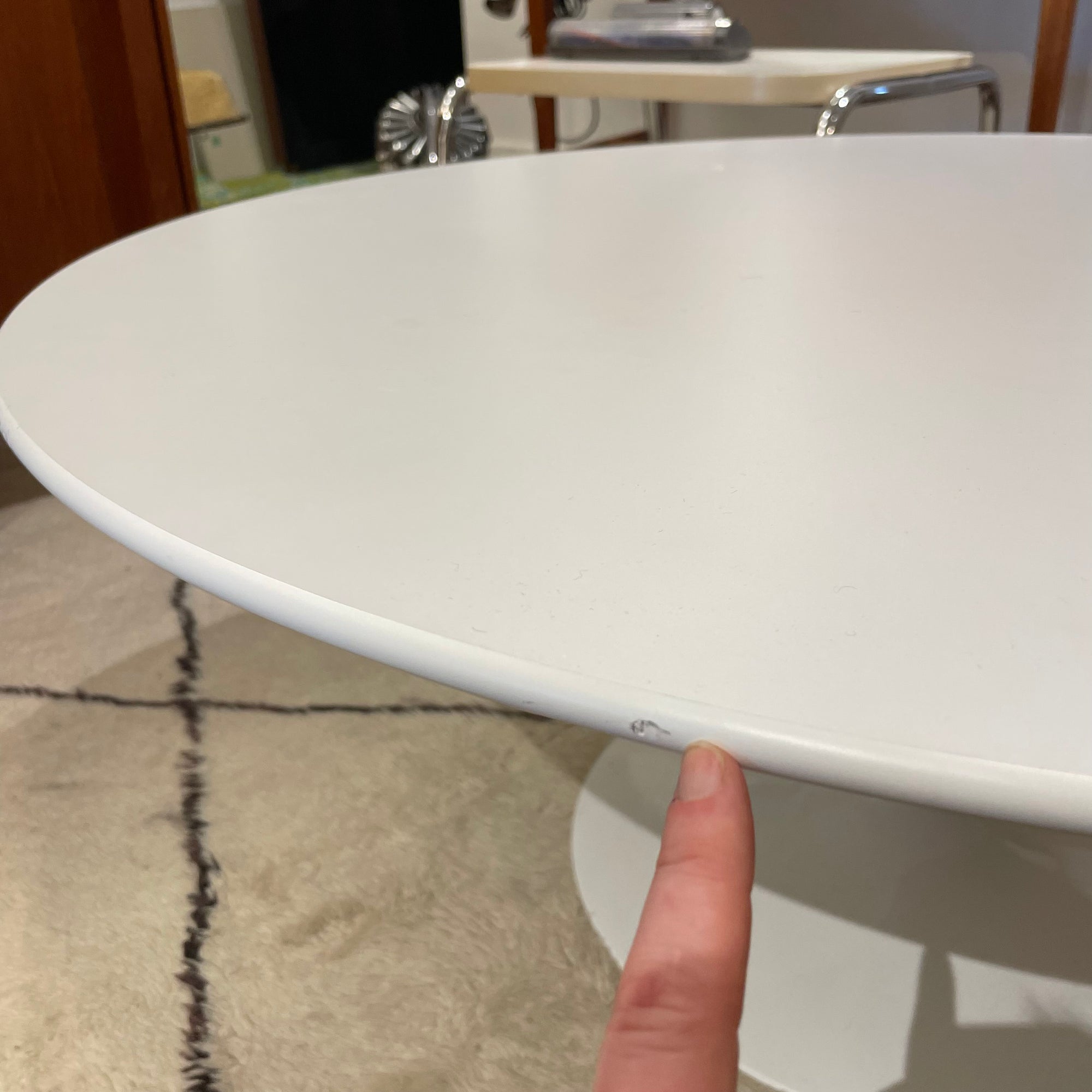 Round Saarinen Tulip Coffee Table