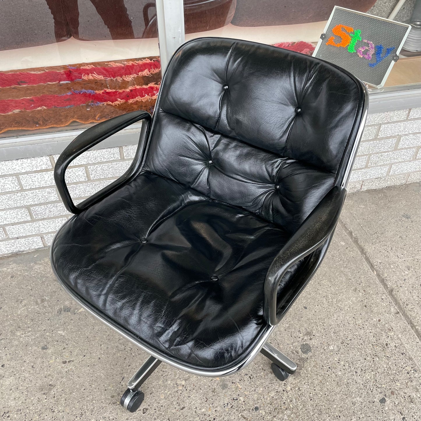 Knoll Pollock Leather Executive Chair