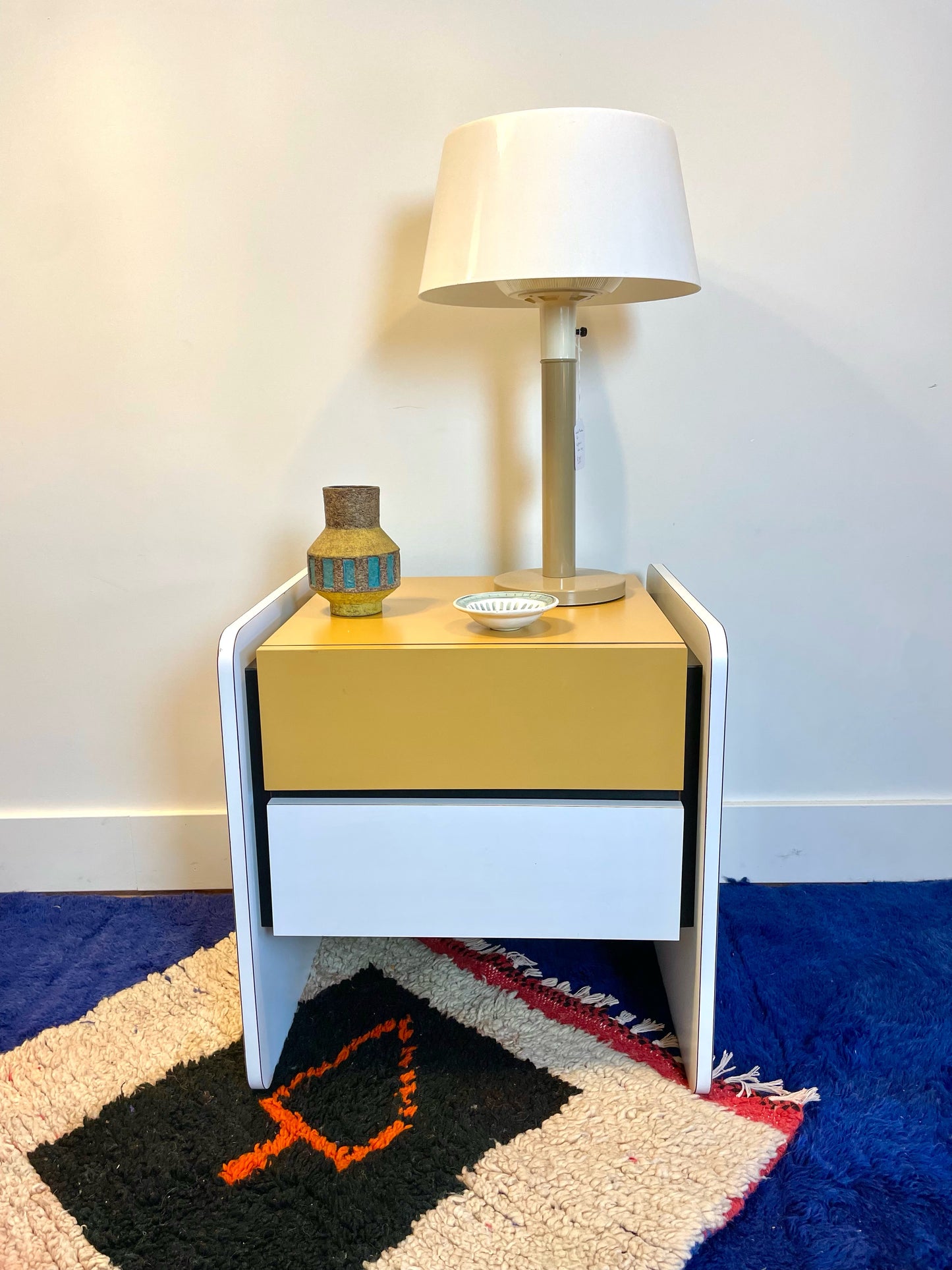 Laminate Nightstands